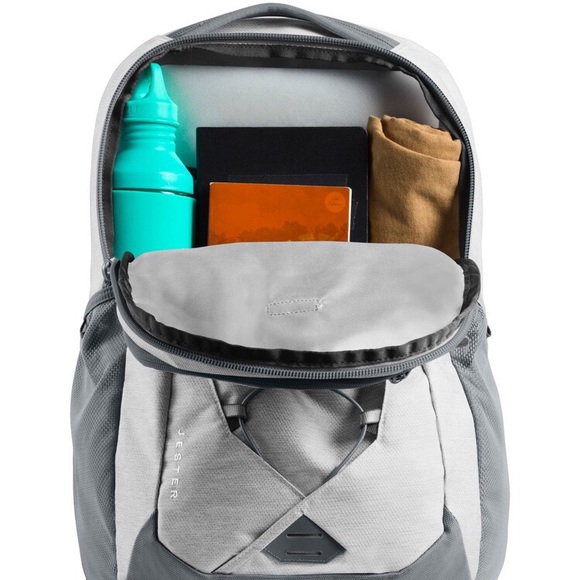 SOLD North Face Jester Backpack - Picture 9 of 13